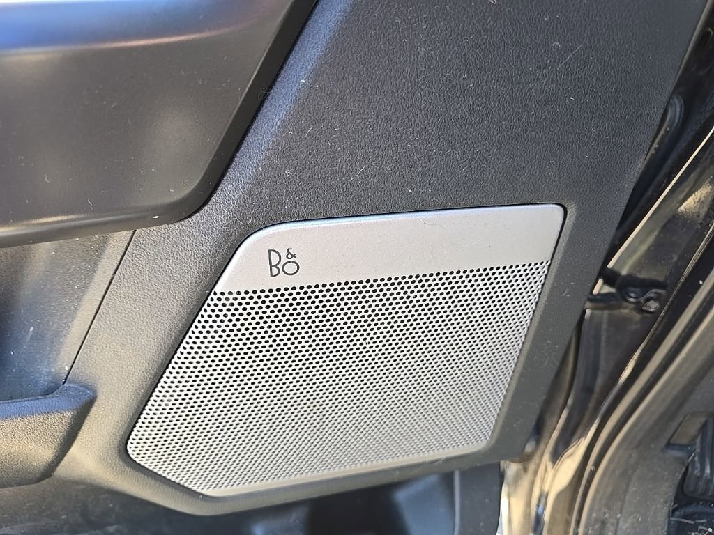 Used 2025 Ford F150 Lariat AWD/4WD image 10