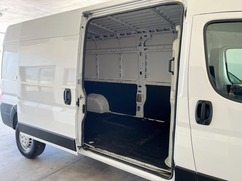 Used 2023 RAM ProMaster 2500 w/ Convenience Group FWD image 24