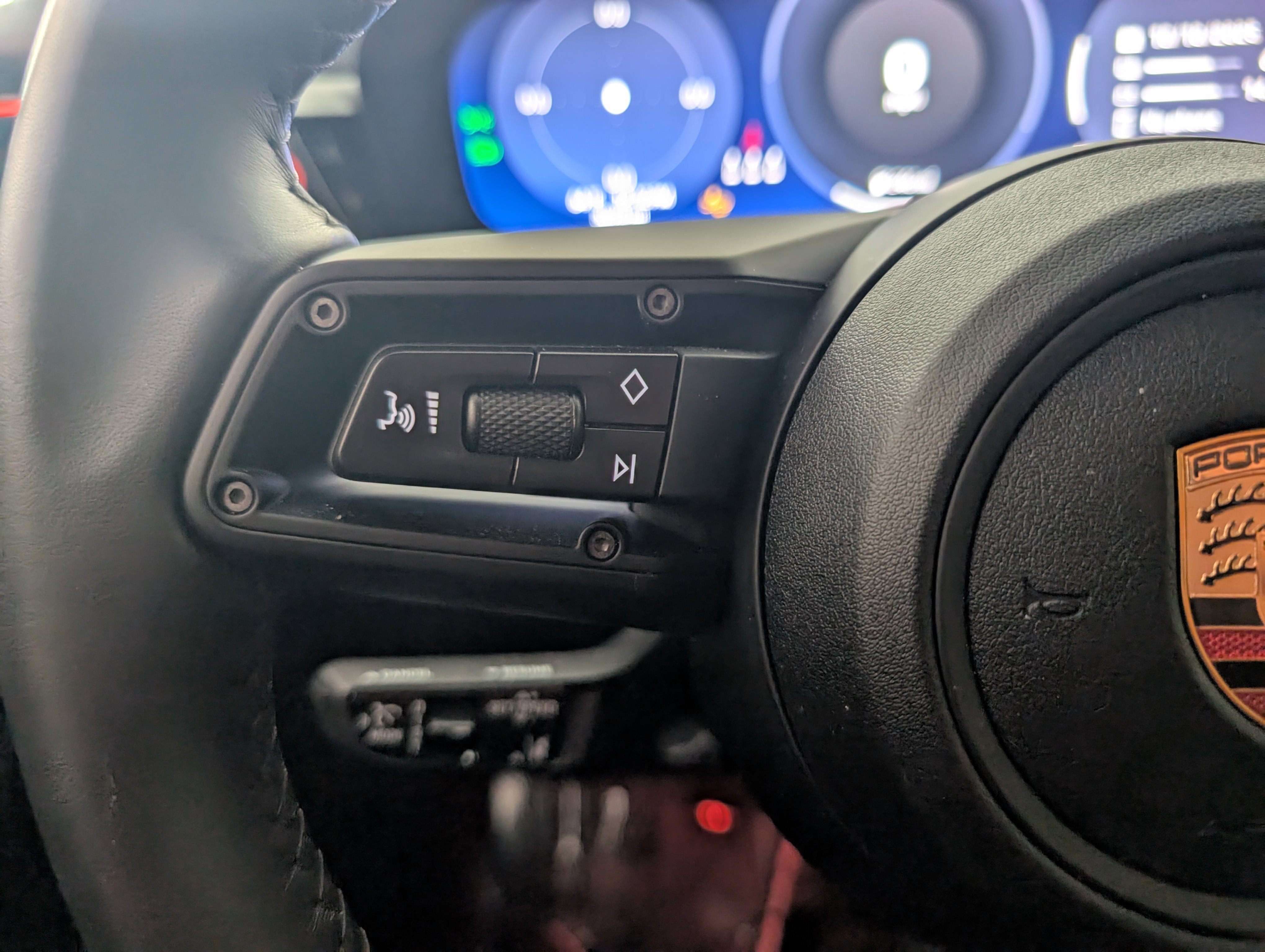 Used 2025 Porsche Macan Electric image 33