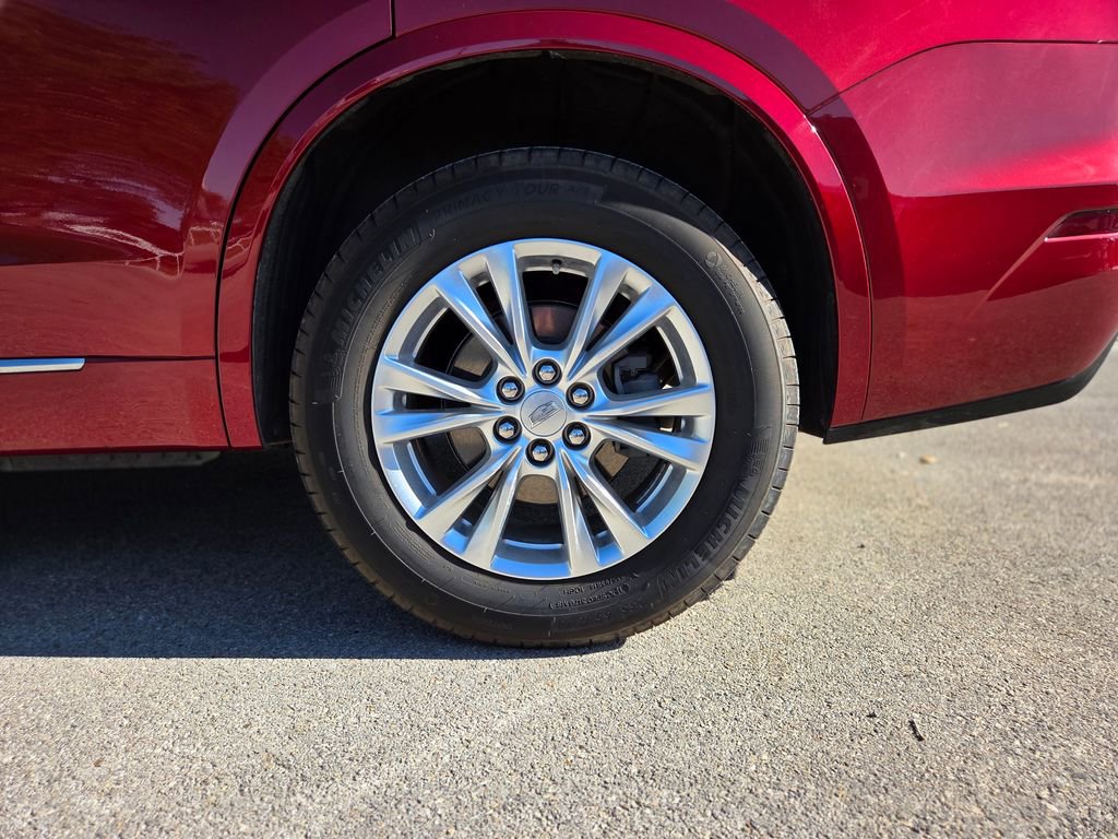 Used 2022 Cadillac XT6 Luxury w/ LPO, Floor Liner Package FWD image 33