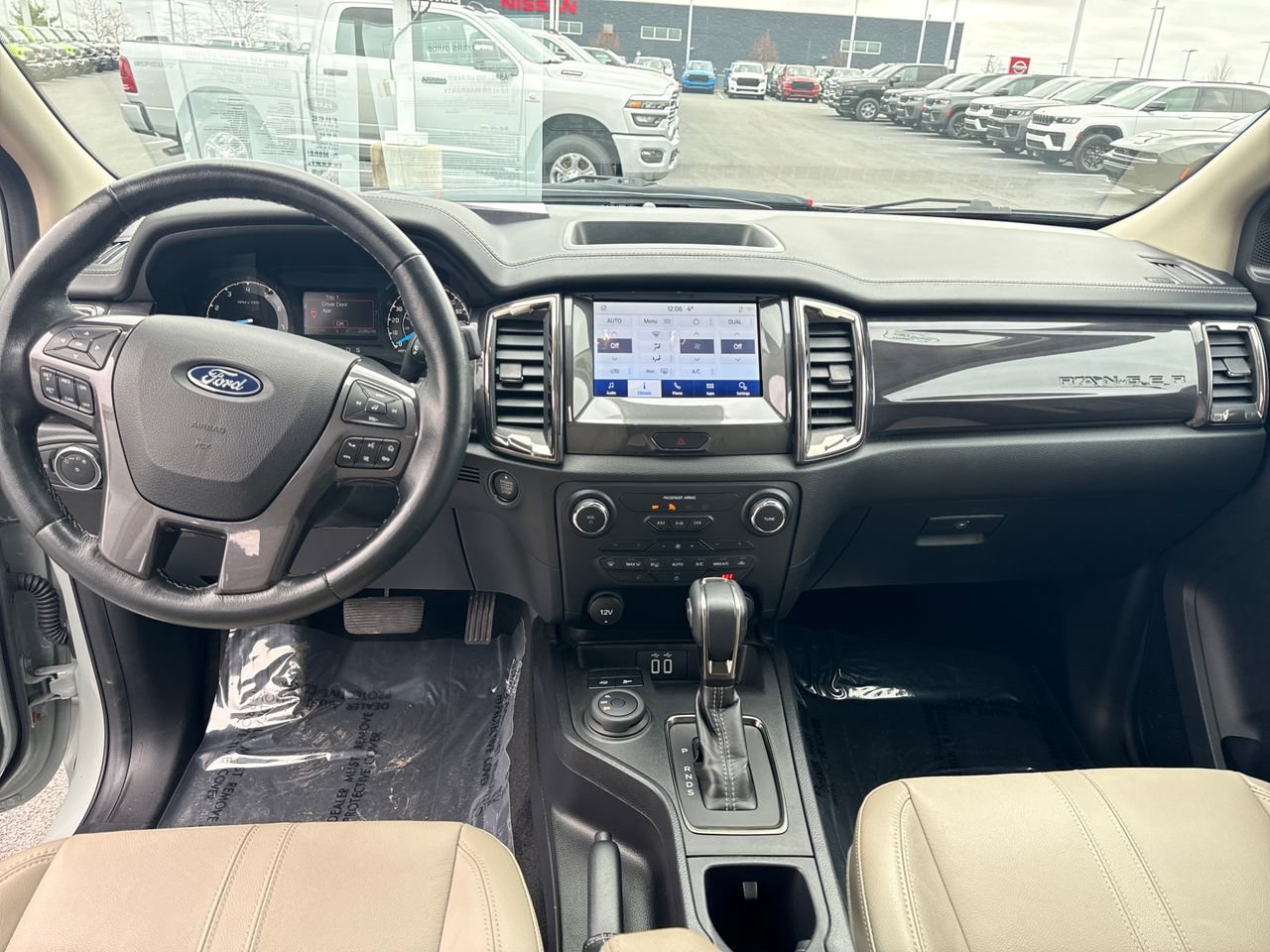 Used 2023 Ford Ranger Lariat w/ Trailer Tow Package image 14