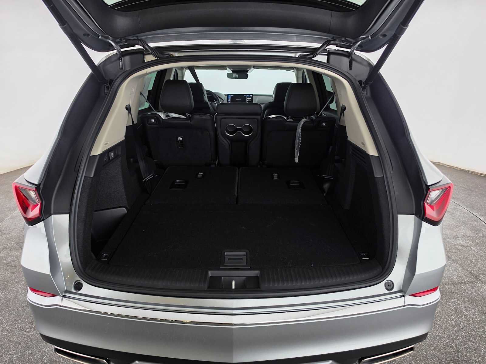 New 2026 Acura MDX SH-AWD image 15