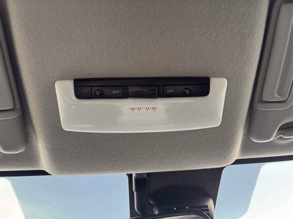 Used 2020 Nissan Versa S image 22