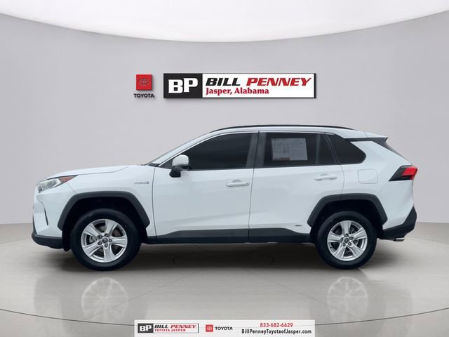 Used 2021 Toyota RAV4 XLE w/ Convenience Package image 2