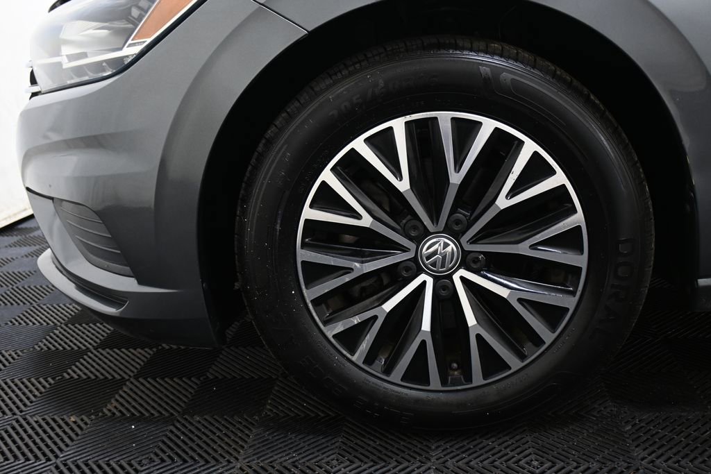 Used 2019 Volkswagen Jetta R-Line image 34