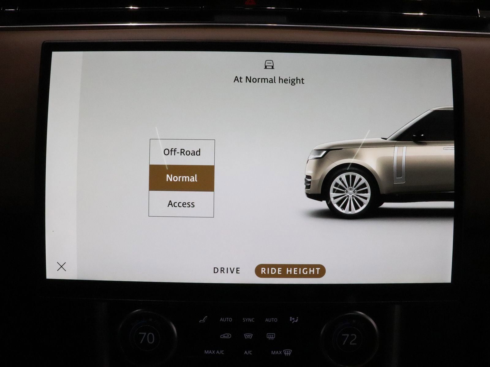 Used 2023 Land Rover Range Rover SE image 41