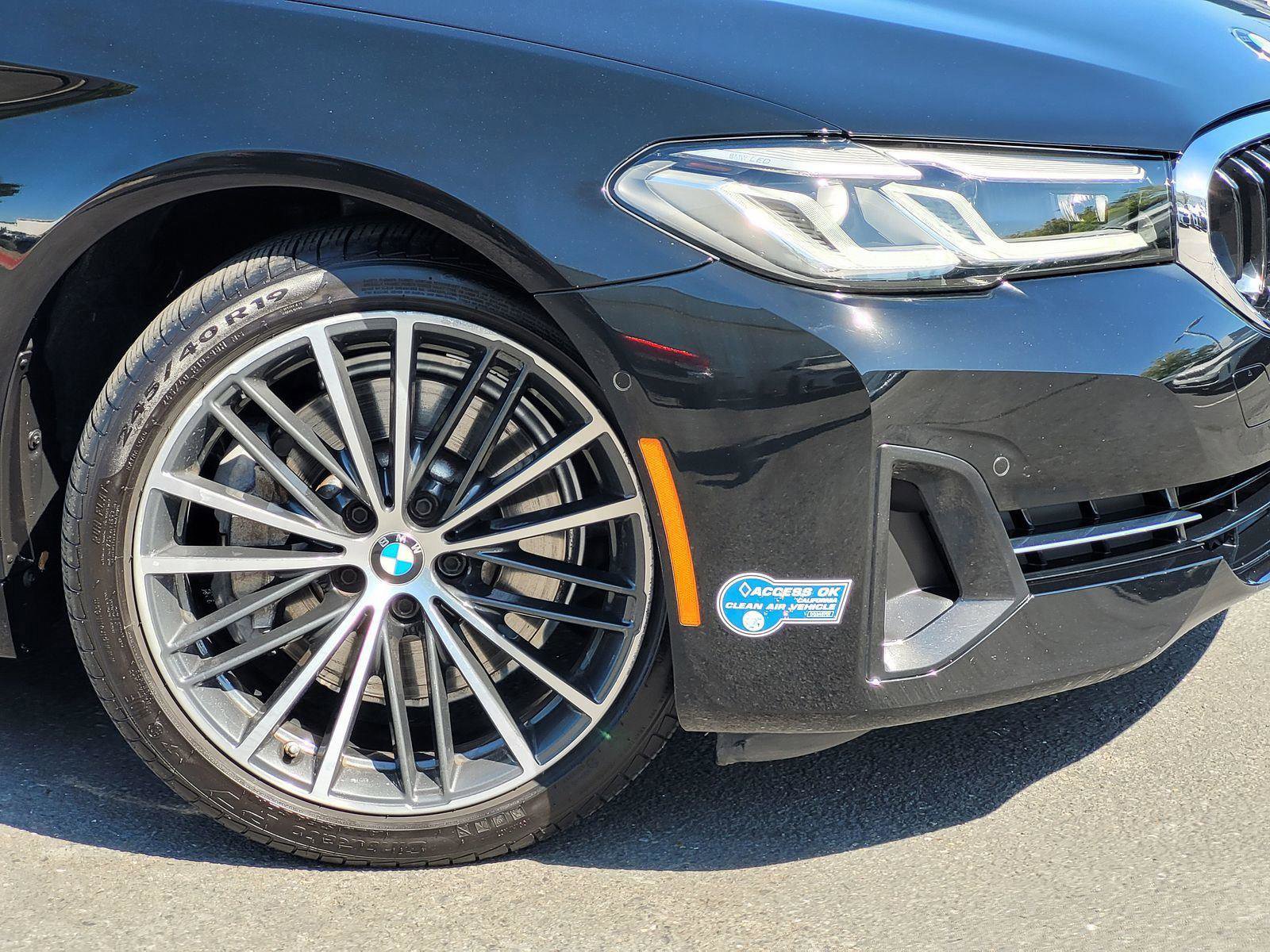 Used 2021 BMW 530e w/ Parking Assistance Package RWD image 5