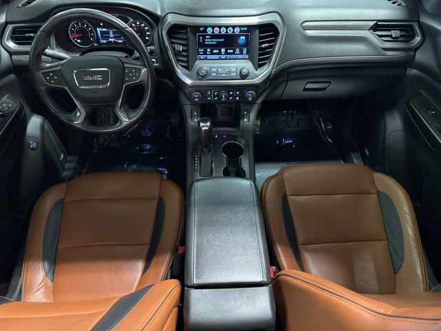 Used 2017 GMC Acadia SLT image 4