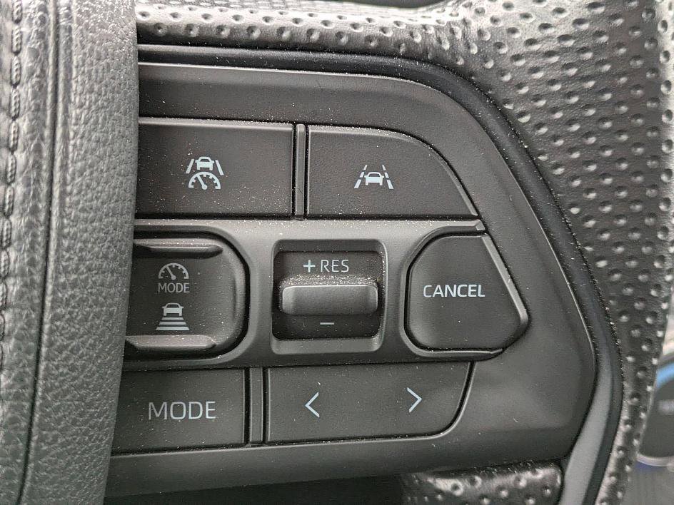 Used 2024 Toyota Tacoma SR image 17