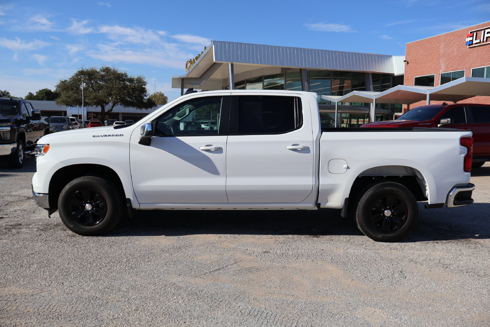 Used 2026 Chevrolet Silverado 1500 LT RWD image 2