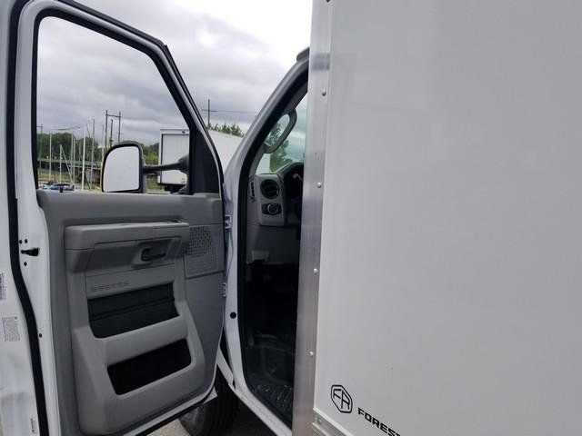 New 2026 Ford E-450 and Econoline 450 Super Duty w/ Power Equipment Group image 19