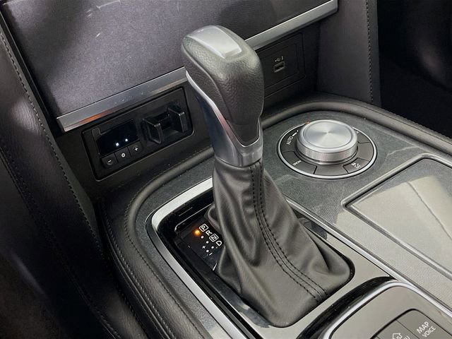 Used 2024 Nissan Armada SV image 18