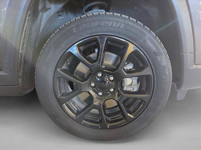 Used 2023 Jeep Compass Latitude AWD/4WD image 19