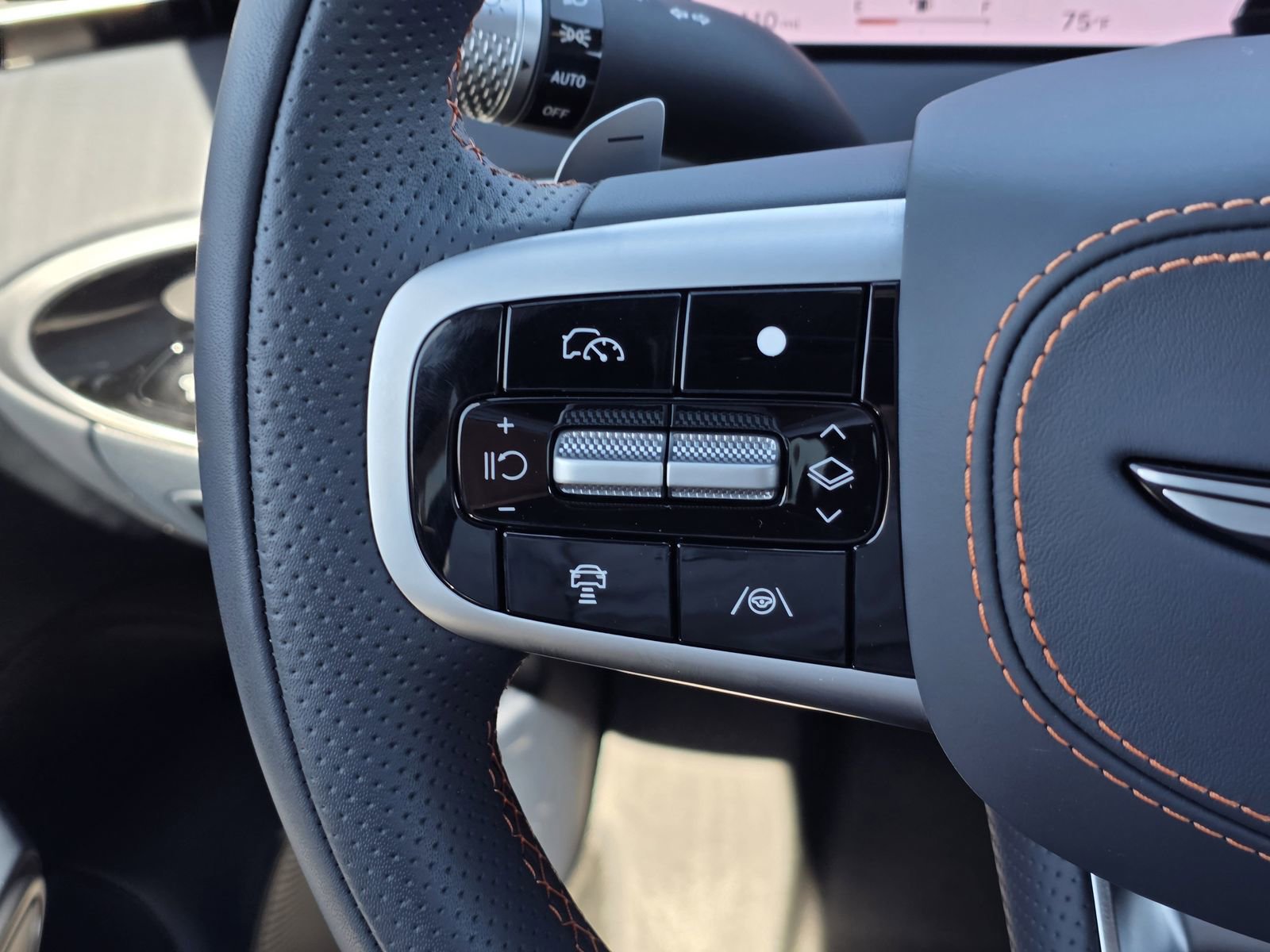 Used 2026 Genesis GV70 2.5T Sport Prestige image 32