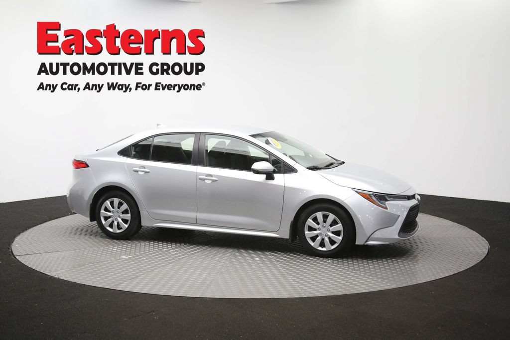 Used 2022 Toyota Corolla LE FWD image 45