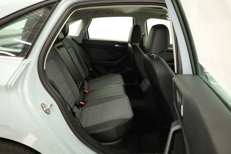 New 2026 Volkswagen Jetta SE image 32