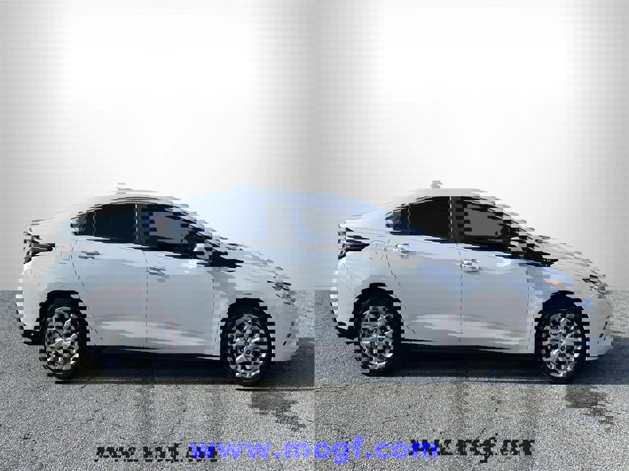 Used 2018 Chevrolet Volt Premier w/ Driver Confidence Package image 25