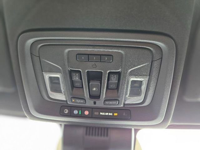 Used 2024 Chevrolet Silverado 1500 High Country w/ Technology Package image 27