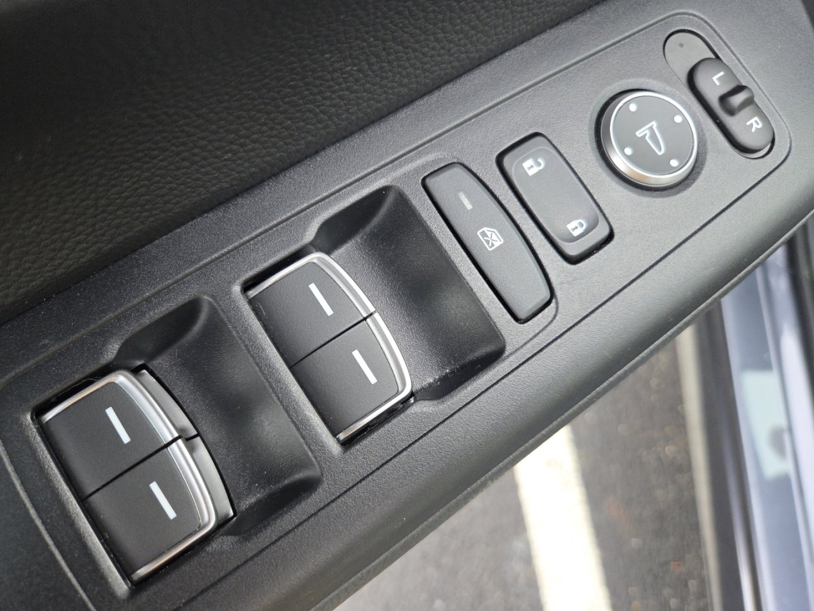 Certified 2024 Honda CR-V Sport Touring image 29