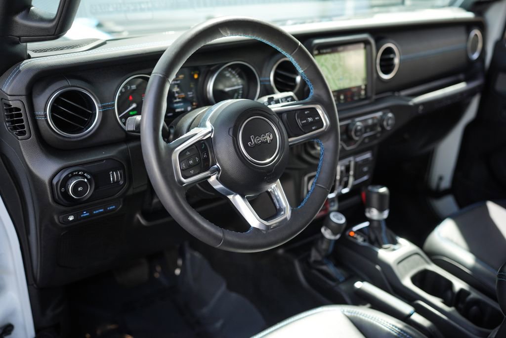Used 2023 Jeep Wrangler Unlimited Rubicon 4xe w/ Cold Weather Group AWD/4WD image 20