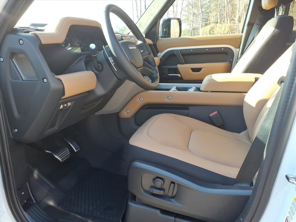 New 2026 Land Rover Defender 110 V8 image 17
