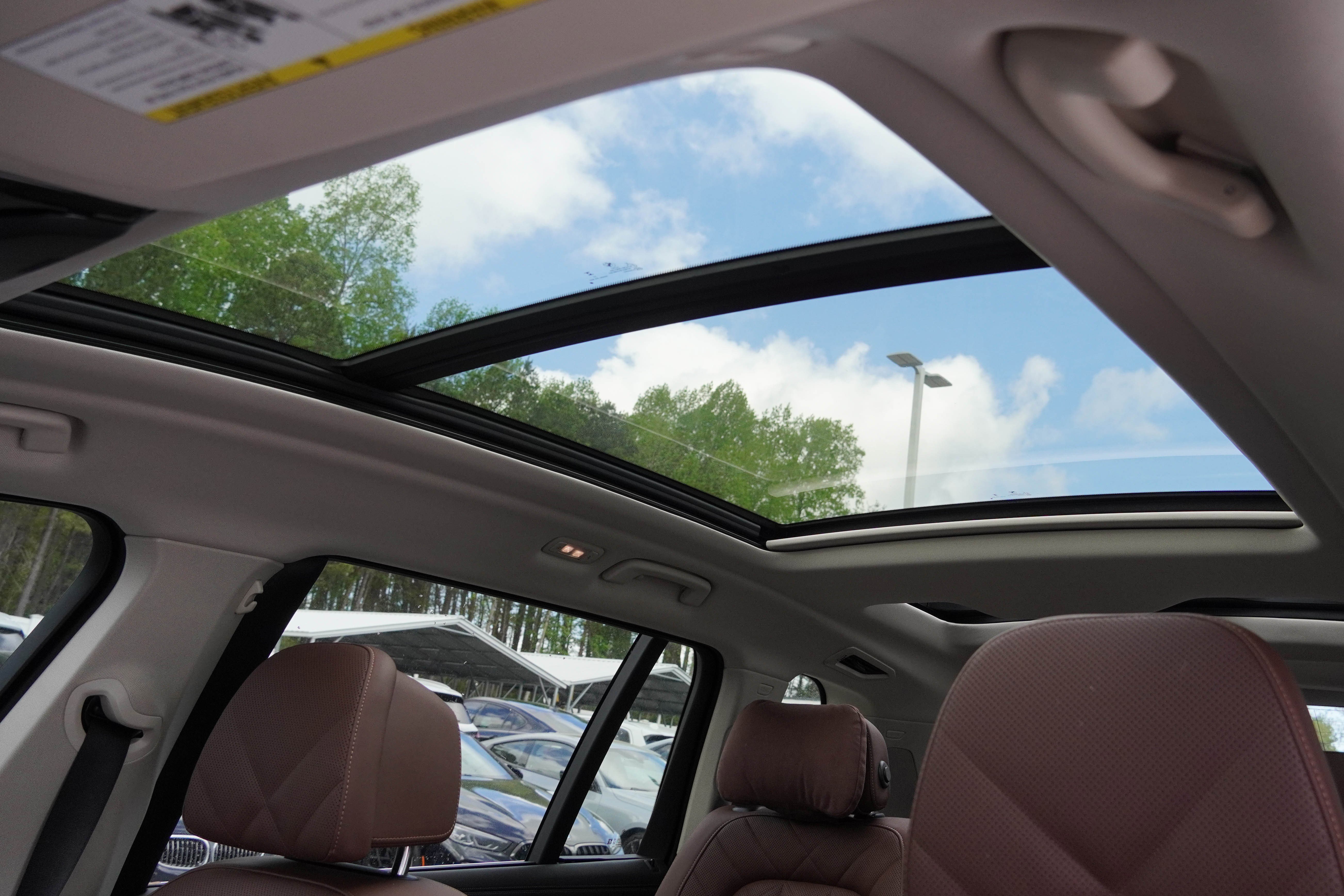 Certified 2024 BMW X7 xDrive40i w/ Premium Package image 14