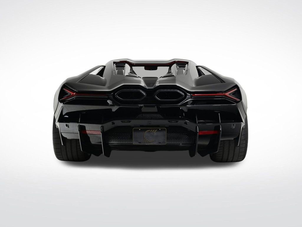 Used 2024 Lamborghini Revuelto image 4