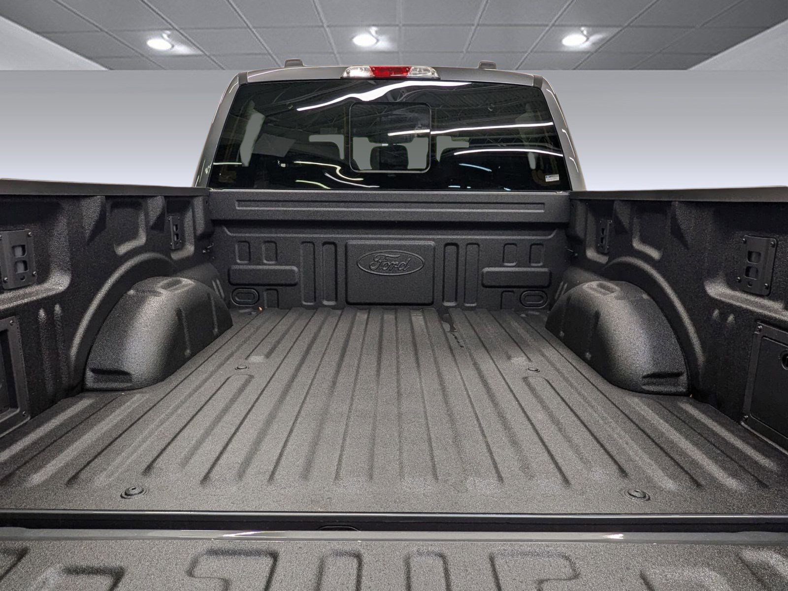 New 2025 Ford F150 XLT w/ Equipment Group 302A MID image 32