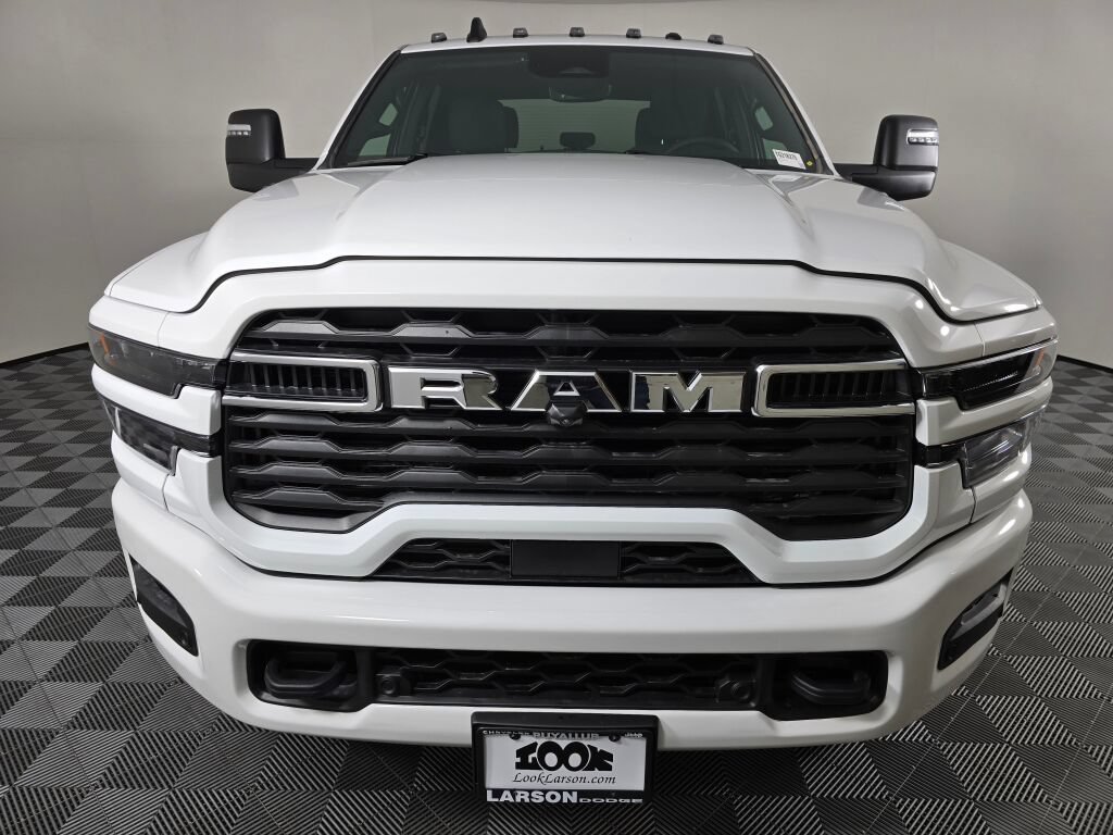 New 2026 RAM 3500 Big Horn AWD/4WD image 9