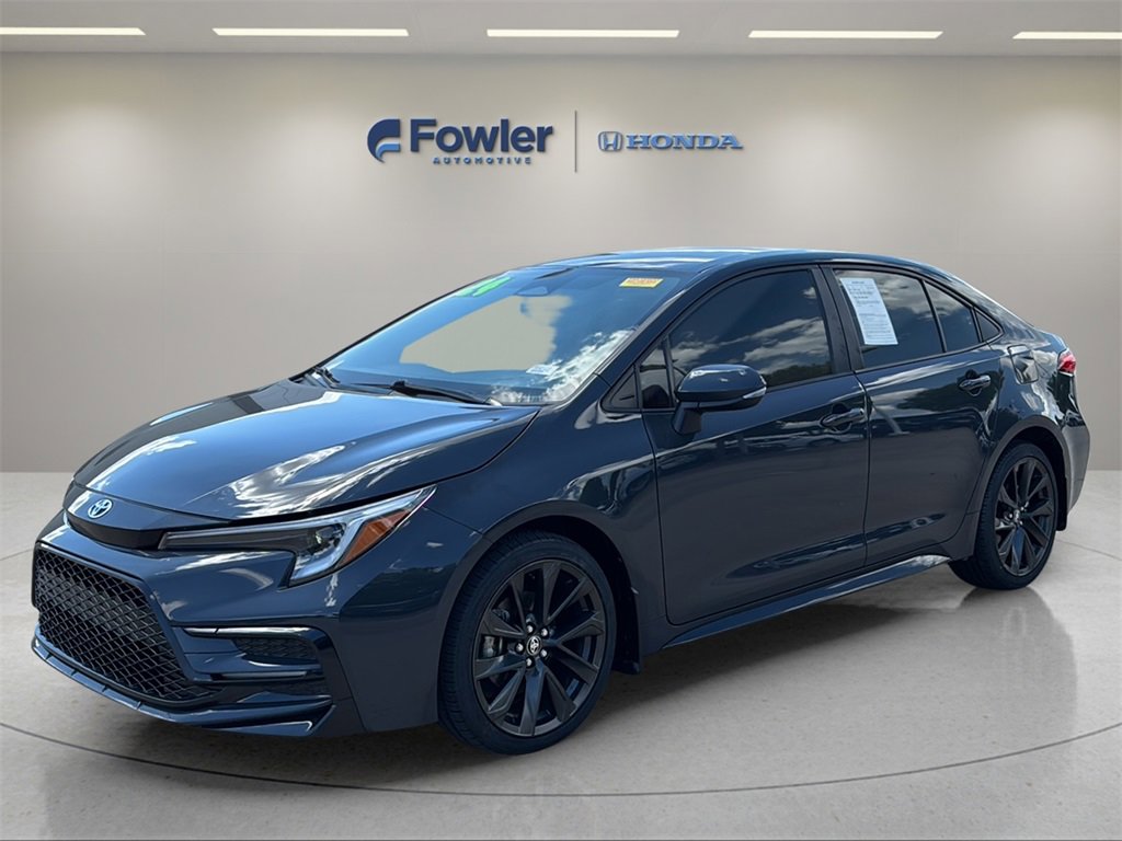 Used 2024 Toyota Corolla SE image 1