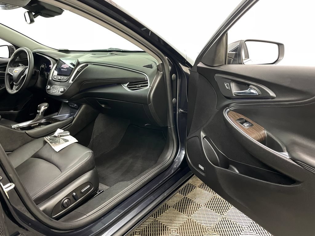 Used 2023 Chevrolet Malibu LT w/ Driver Confidence Package FWD image 36