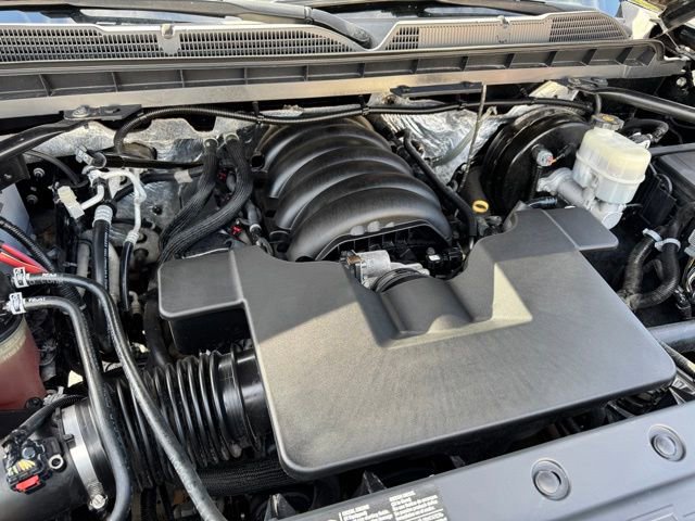 Used 2018 Chevrolet Silverado 1500 LT w/ All Star Edition image 32