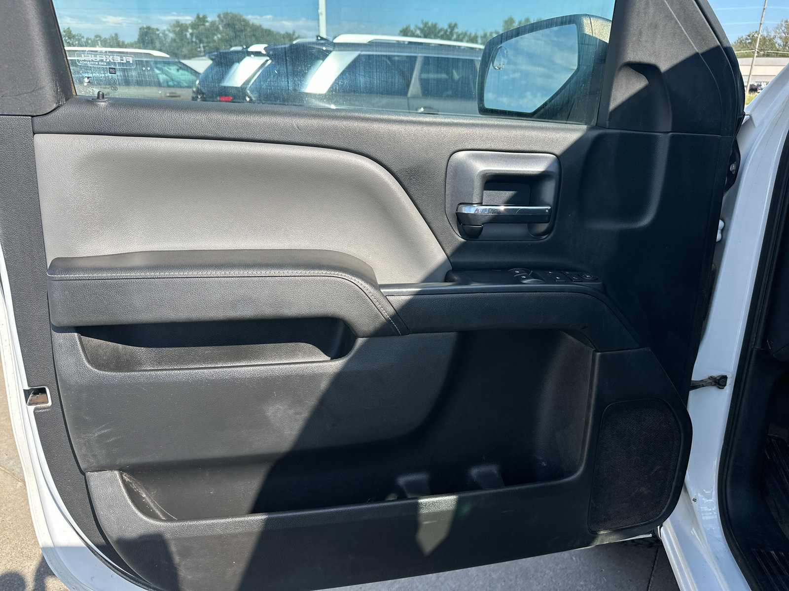 Used 2015 Chevrolet Silverado 1500 W/T w/ WT Fleet Convenience Package AWD/4WD image 16