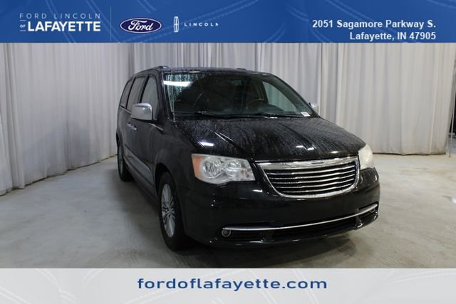 Used 2014 Chrysler Town & Country Touring-L w/ Driver Convenience Group