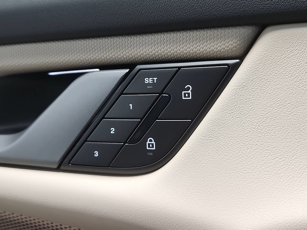 New 2026 Porsche Taycan AWD/4WD image 21