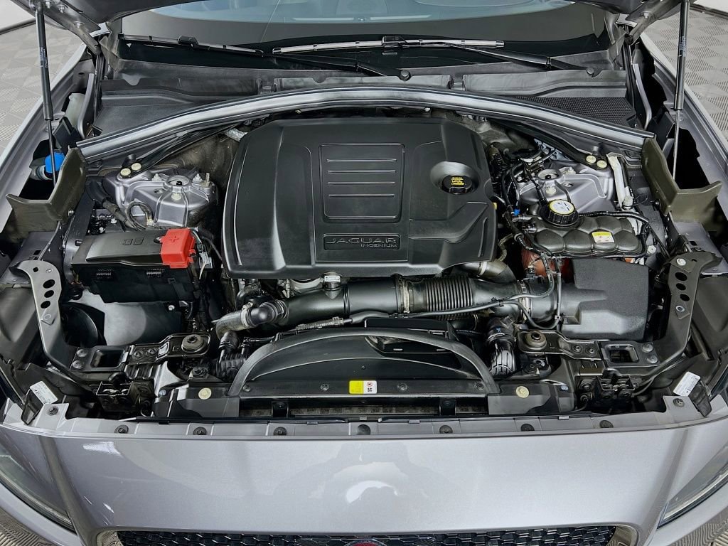 Used 2020 Jaguar F-PACE Prestige image 31