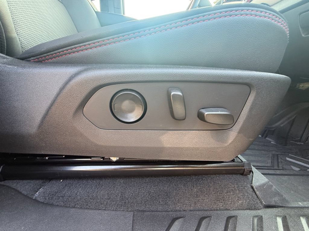 Used 2024 GMC Canyon AT4X AWD/4WD image 49