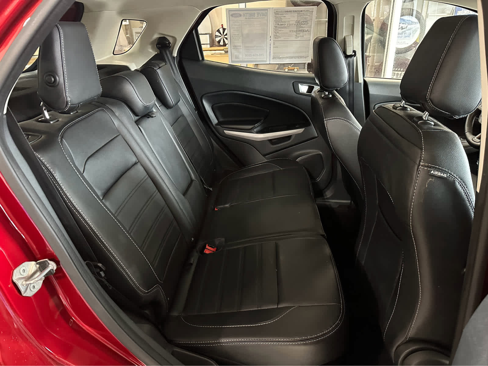 Used 2022 Ford EcoSport Titanium AWD/4WD image 32