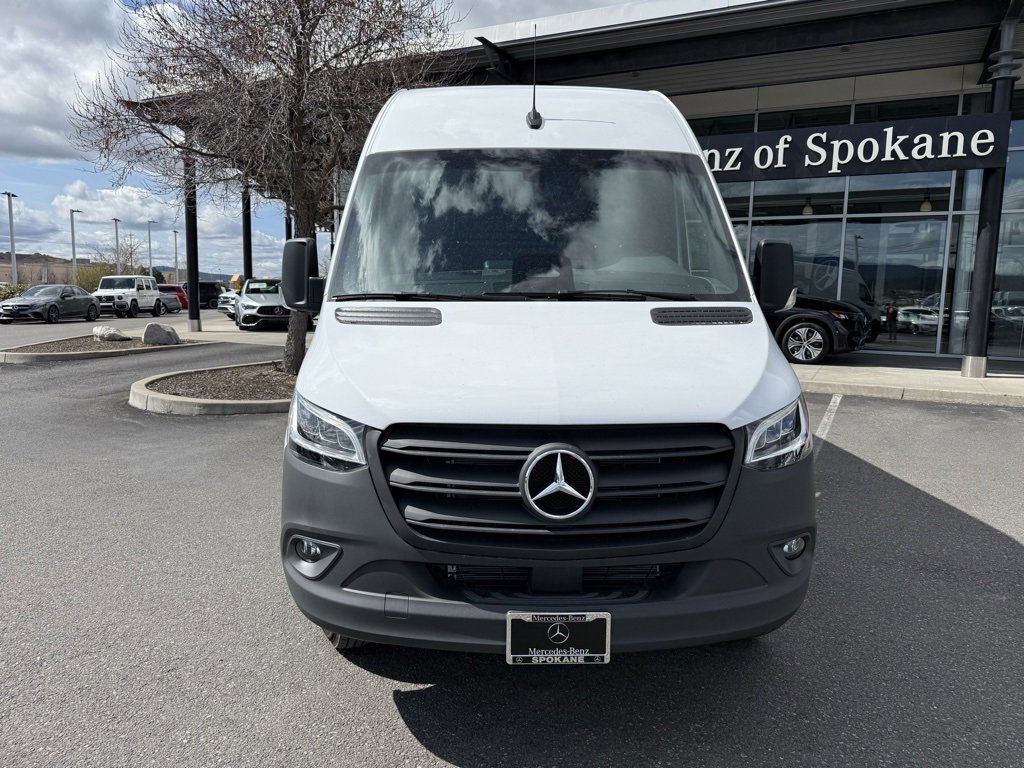 New 2025 Mercedes-Benz Sprinter 4500 image 2