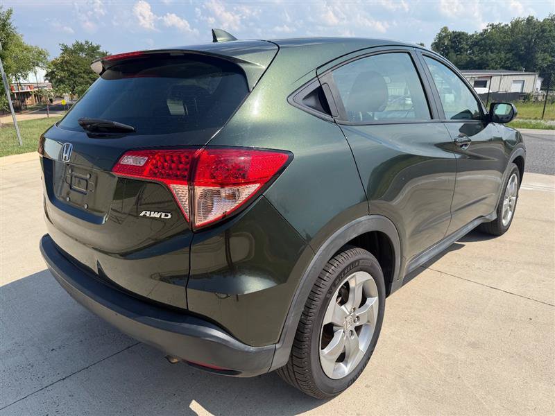 Used 2018 Honda HR-V LX image 6
