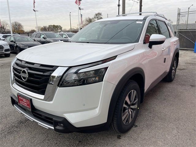 New 2025 Nissan Pathfinder SL image 32