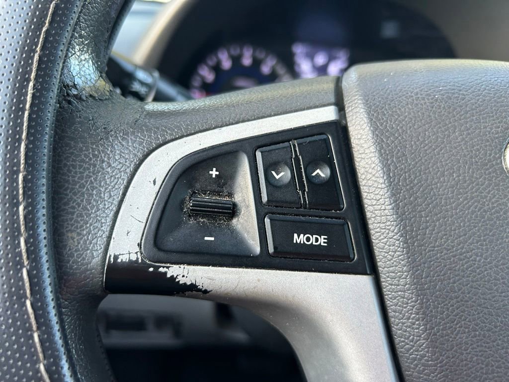Used 2013 Hyundai Accent GLS w/ Premium Pkg FWD image 20