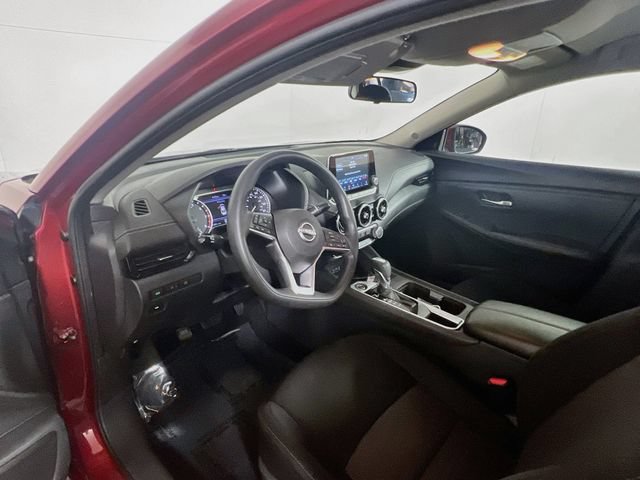 Used 2024 Nissan Sentra SV FWD image 22