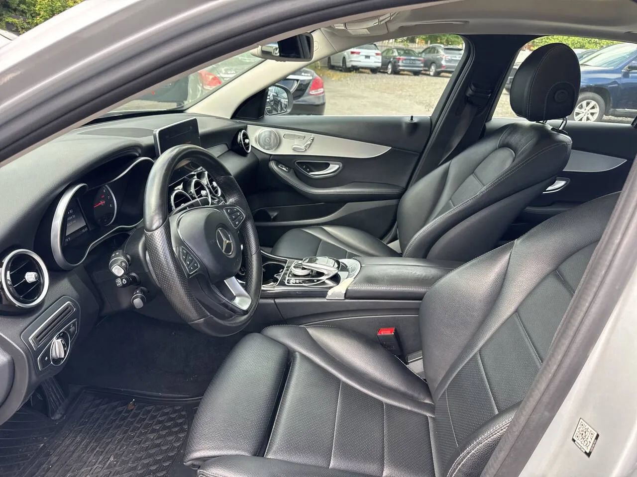 Used 2016 Mercedes-Benz C 300 4MATIC Sedan image 11