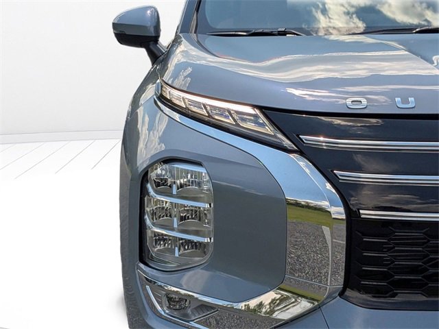 New 2025 Mitsubishi Outlander SEL image 9