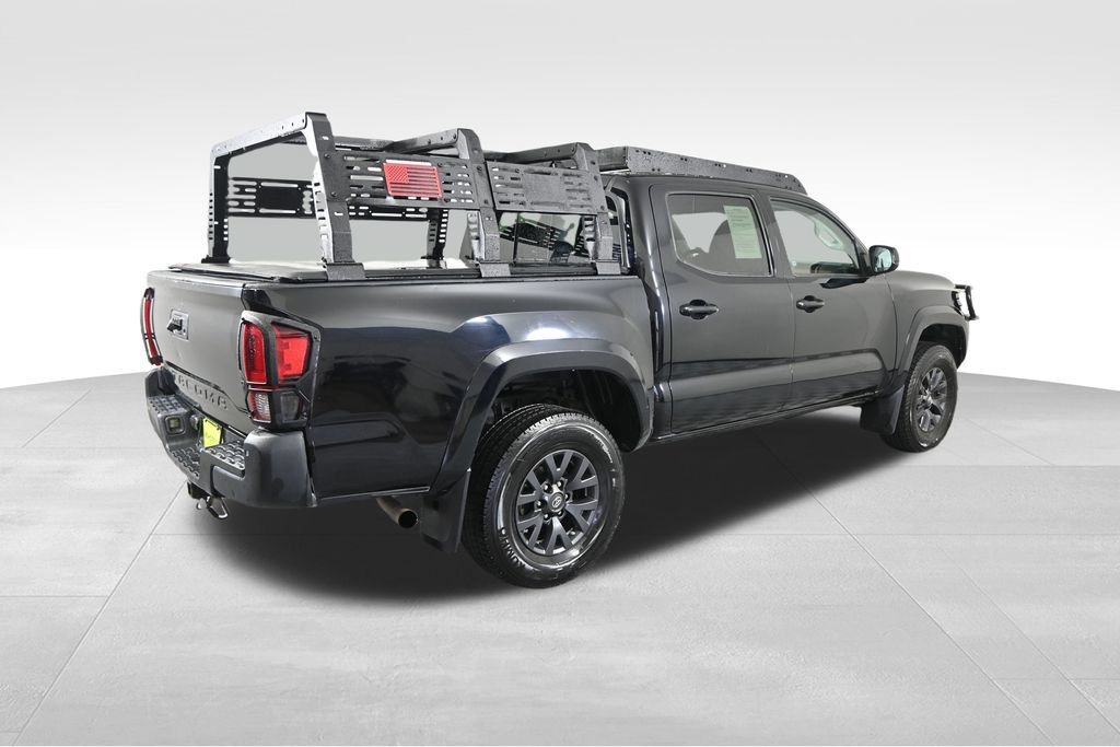 Used 2020 Toyota Tacoma SR5 AWD/4WD image 7