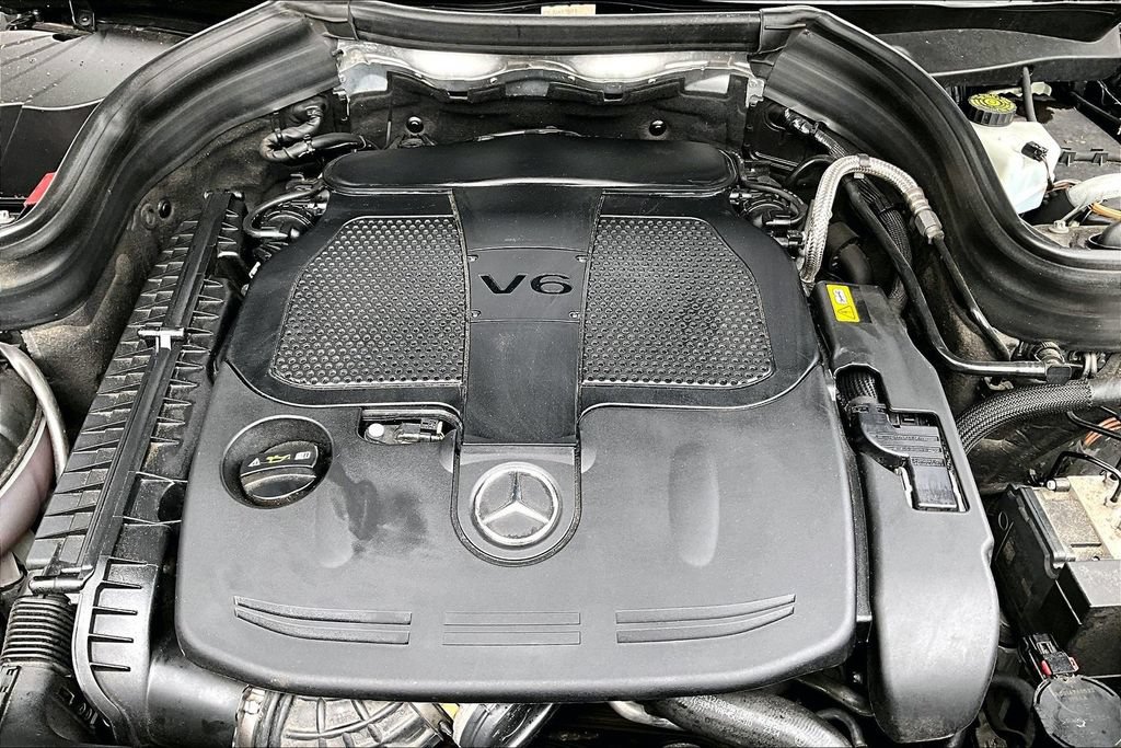 Used 2015 Mercedes-Benz GLK 350 4MATIC image 28
