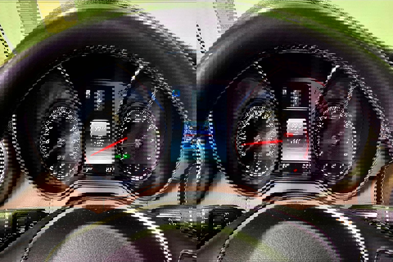 Used 2019 Mercedes-Benz GLC 300 4MATIC image 13