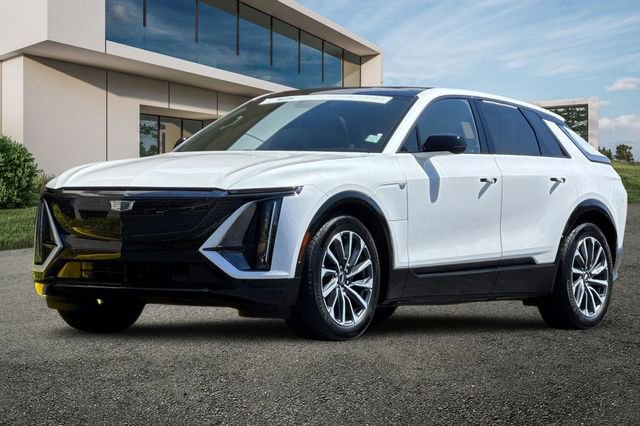 Certified 2024 Cadillac Lyriq Sport AWD/4WD image 3