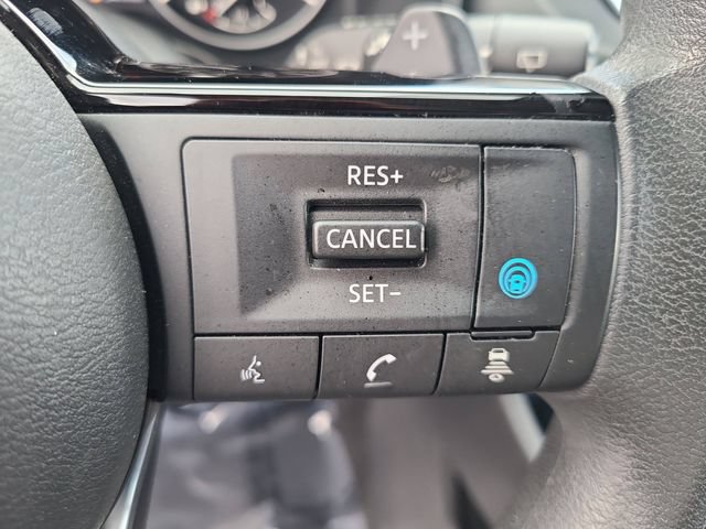 Used 2023 Nissan Rogue SV FWD image 26